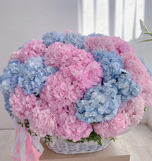Blue&Pink Hydrangeas Basket