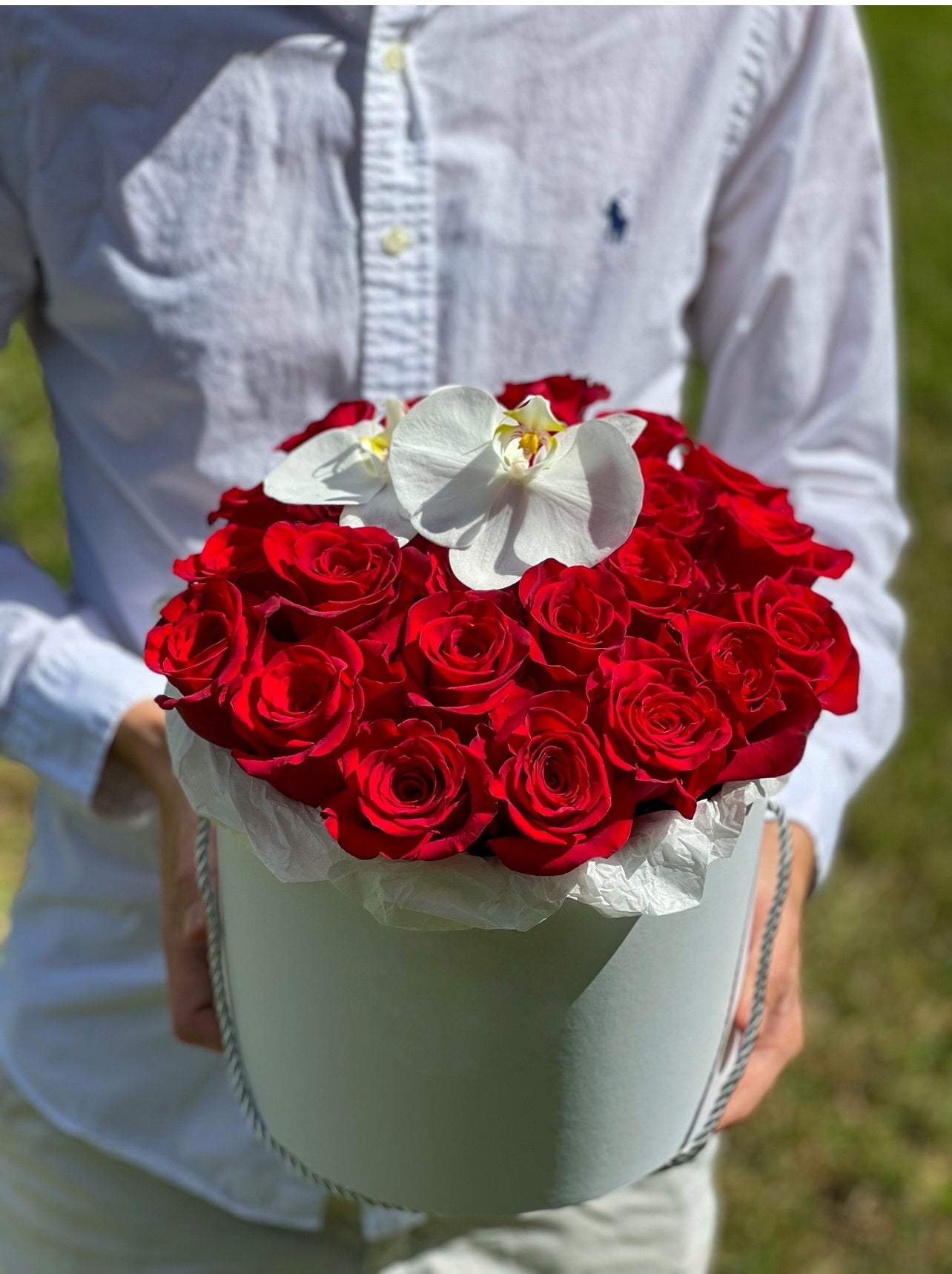 Red Roses&Orchids Hatbox