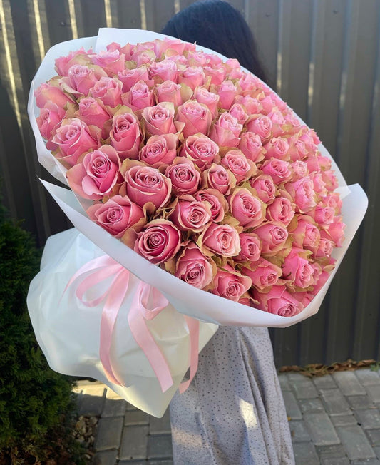 Pink Roses Bouquet “Rosita Vendela”